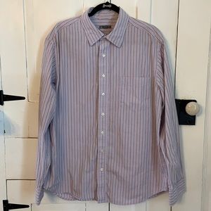 Men’s XL Gap button down shirt